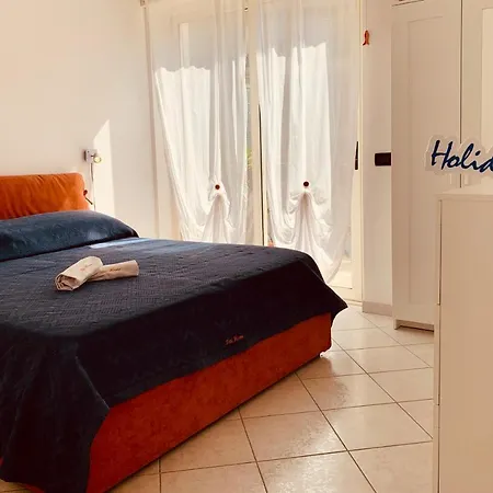 Titti By Holiday World